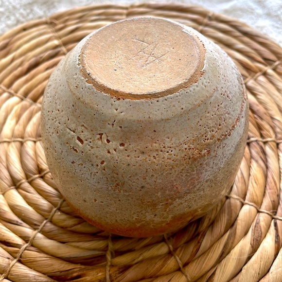 Two Studio Art Pottery Pieces. Both signed - Picture 6 of 10